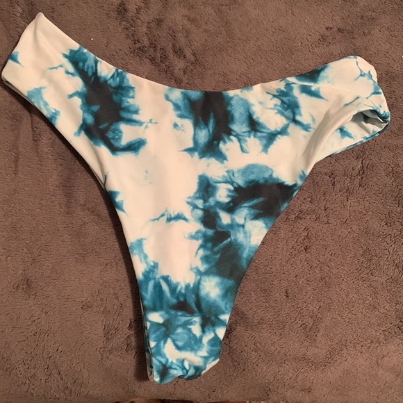 Blue tie dye bikini set - Picture 5 of 5
